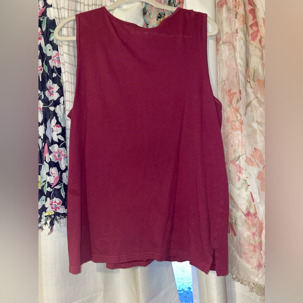 Pink large 🌈 tank - Picture 3 of 4
